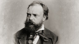 Der Komponist Antonín Dvořák mit Vollbart und gerunzelter Stirn. &copy; picture alliance/leemage Fotograf: Luisa Ricciarini